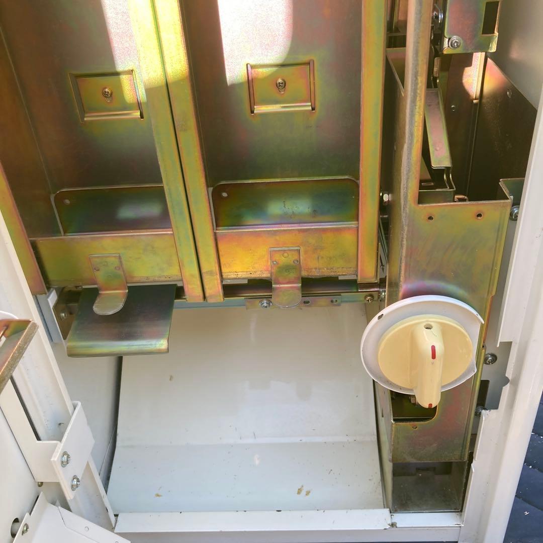 カードガチャ② ガチャマシン　手動式自動販売機　ダイト　DF-5 鍵新品