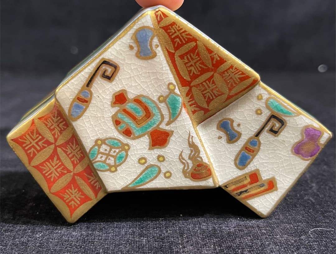 s697　清閑寺窯　色絵仁清千代結　香合　杉田祥平