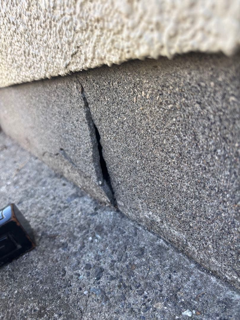 ロイズアンティーク　Lloyd's ガラステーブル　丸テーブル　センターテーブル