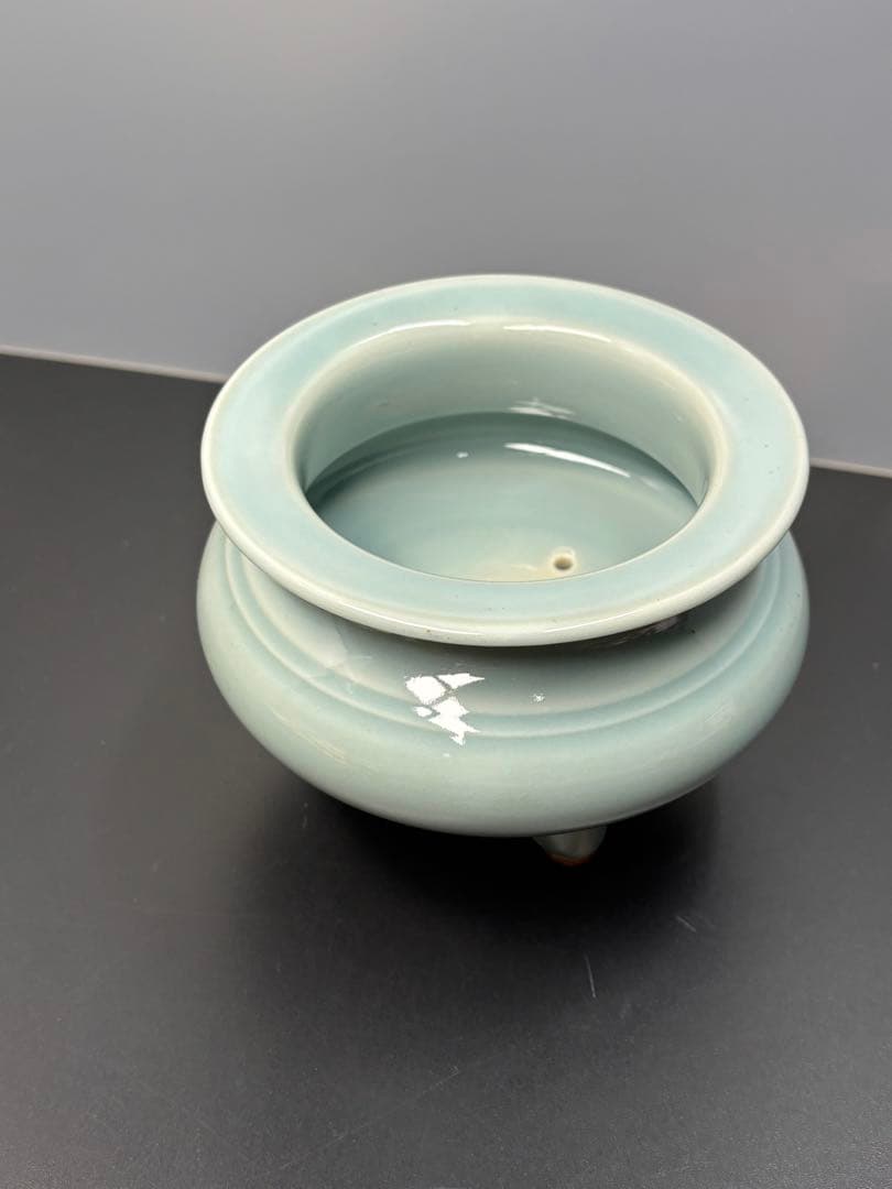 【極美品】諏訪蘇山作 香炉 青磁 三足香炉 純銀 花刻透し火屋 信幸造