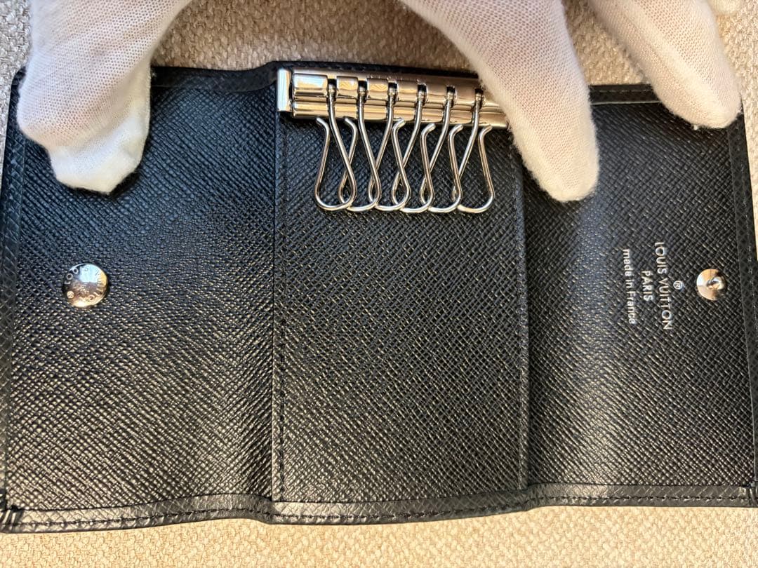 ルイヴィトンタイガ6連キーケース