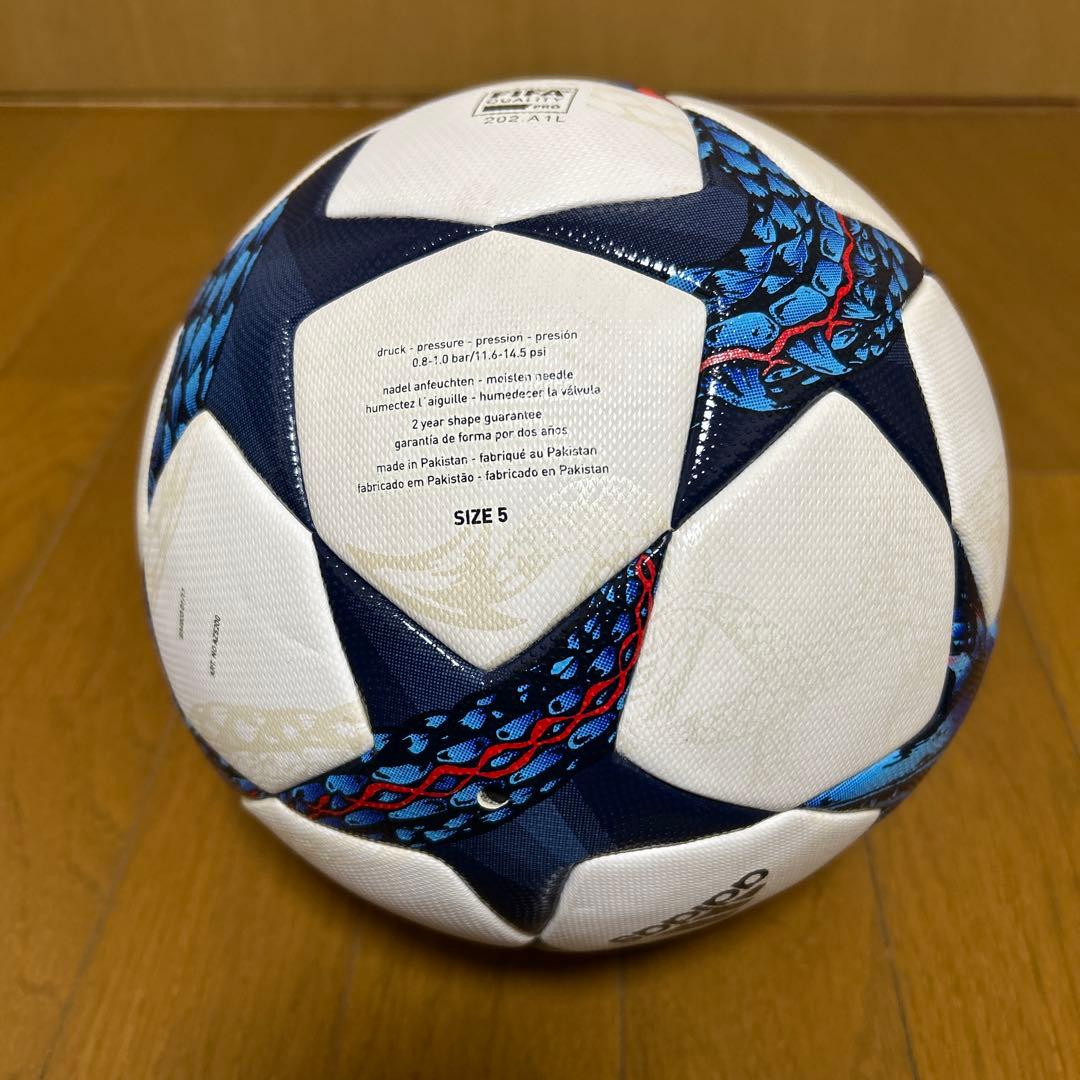 チャンピオンズリーグ公式球　FINAL2017