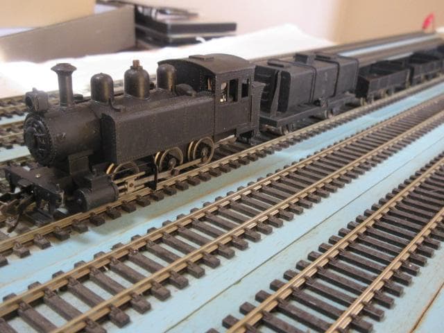 C形タンクが牽引する 無蓋貨車 8点セット　HOゲージ（金属製）