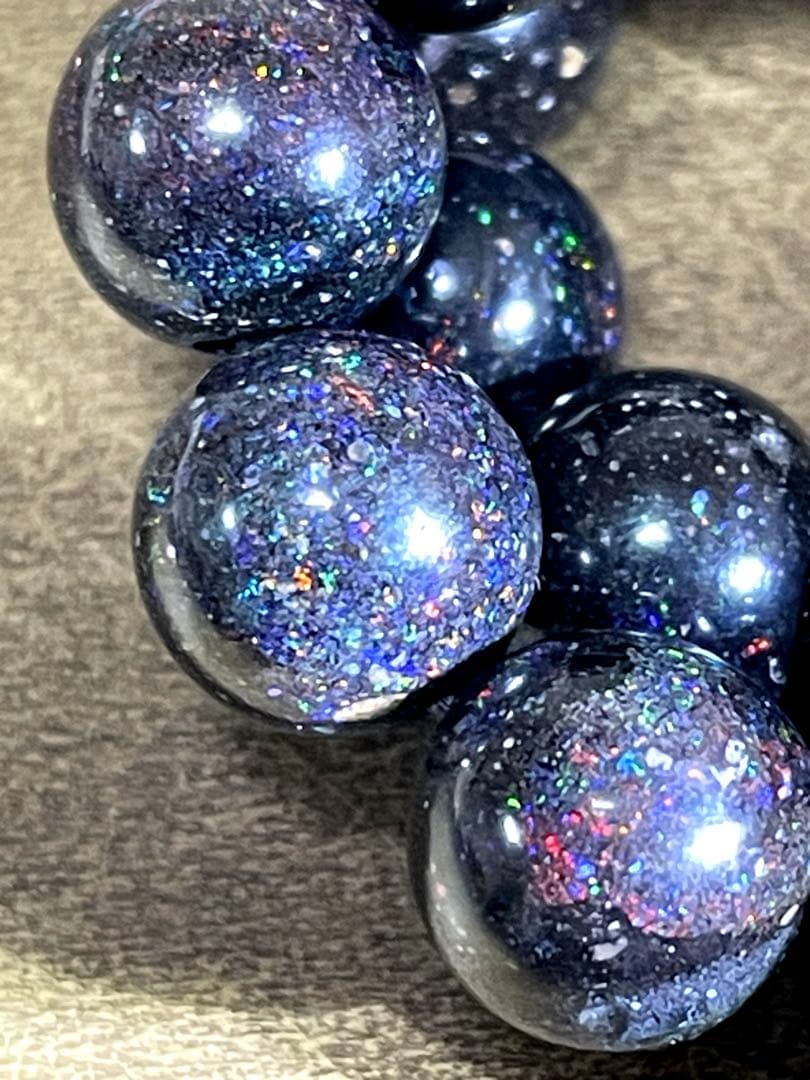 【新入荷】超高品質　ブラックマトリックスオパールブレス9.7㎜（新品未使用）虹色