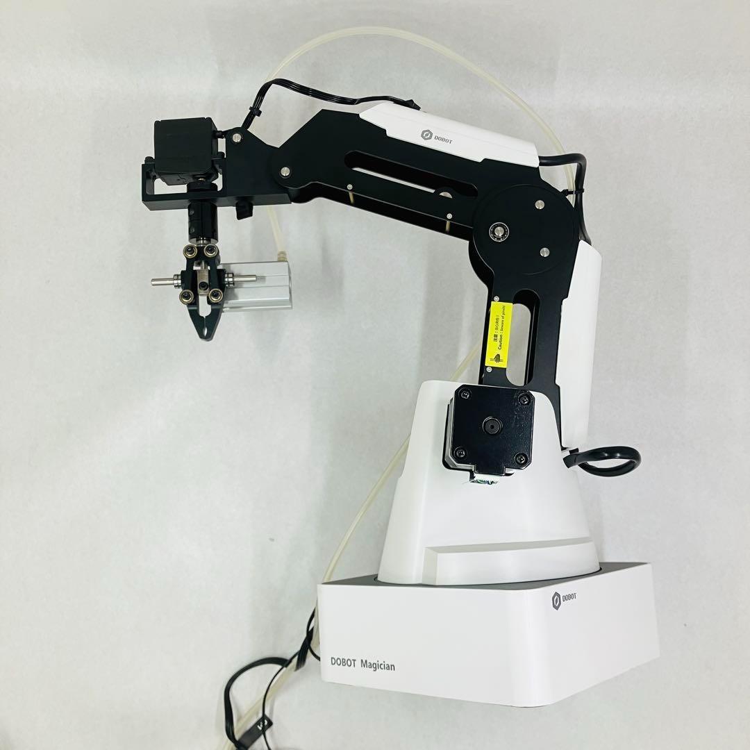 ②卓上 ロボットアーム DOBOT ディスクトップ 通電品 現状品 ジャンク
