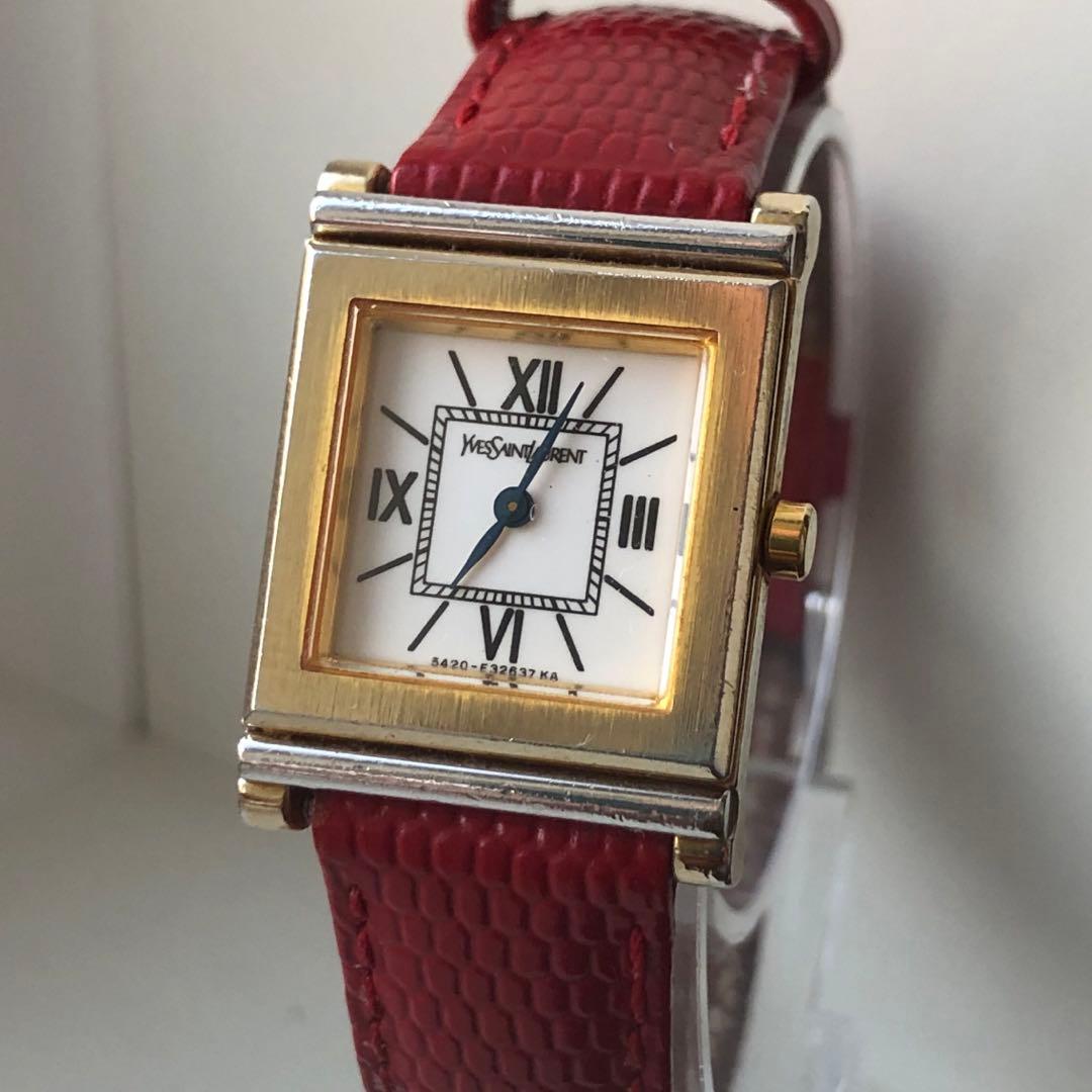 イヴ・サンローラン　レッドレザーベルト アナログ時計 スクエア