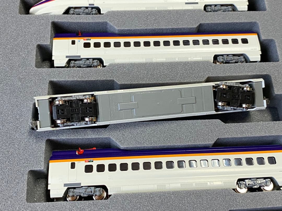 KATO　10-1255　E3系2000番台 山形新幹線「つばさ」新塗色 7両
