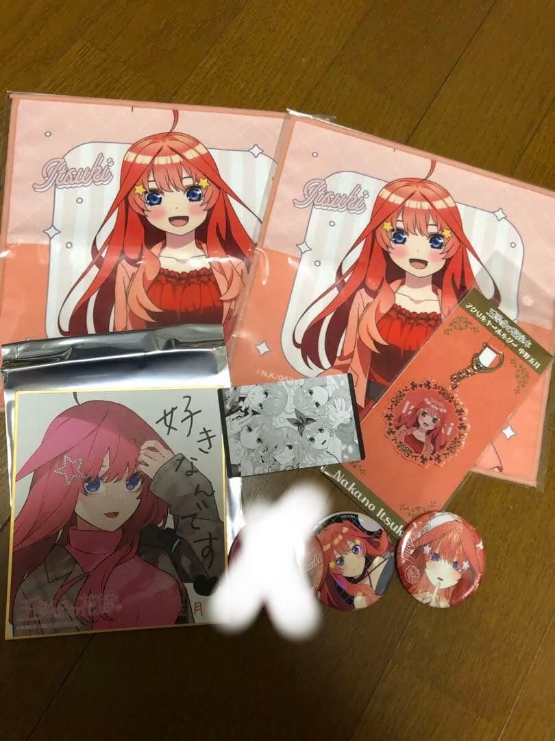 五等分の花嫁 色紙　Anisugar ドーナツ キャラデザ　缶バッジ 五月
