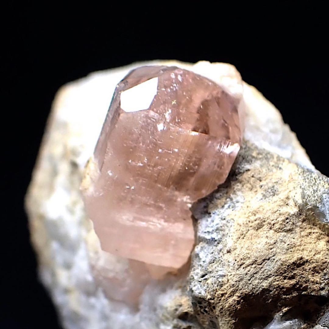 【パキスタン/カトラン産】ピンクインペリアルトパーズ