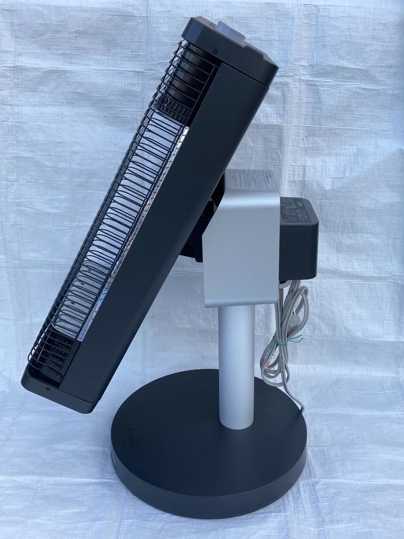 ★美品★ダイキン　遠赤外線暖房機「セラムヒート」ERFT11VS-H　2018年