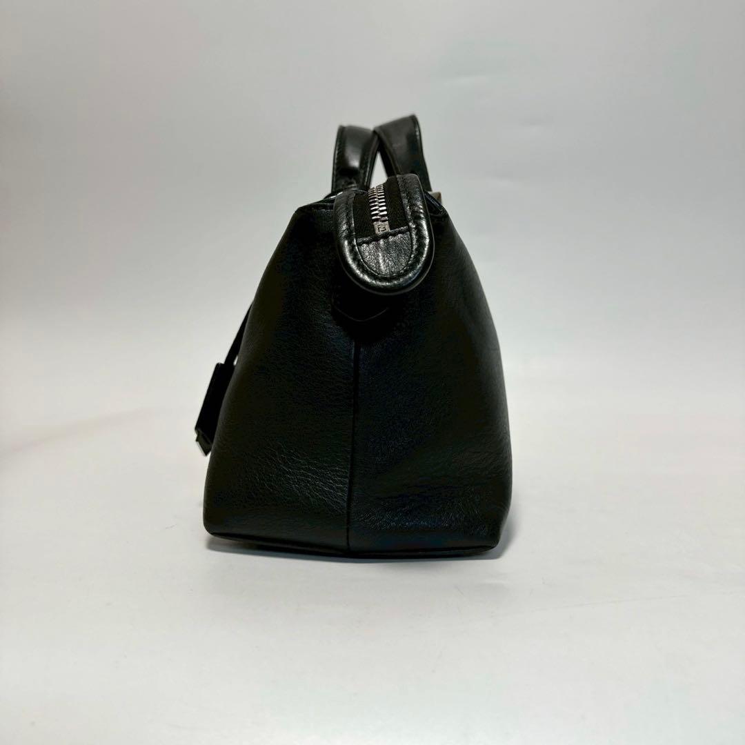 u25【極美品】保存袋付フェンディバイザウェイ　ミディアム黒2wayショルダー.