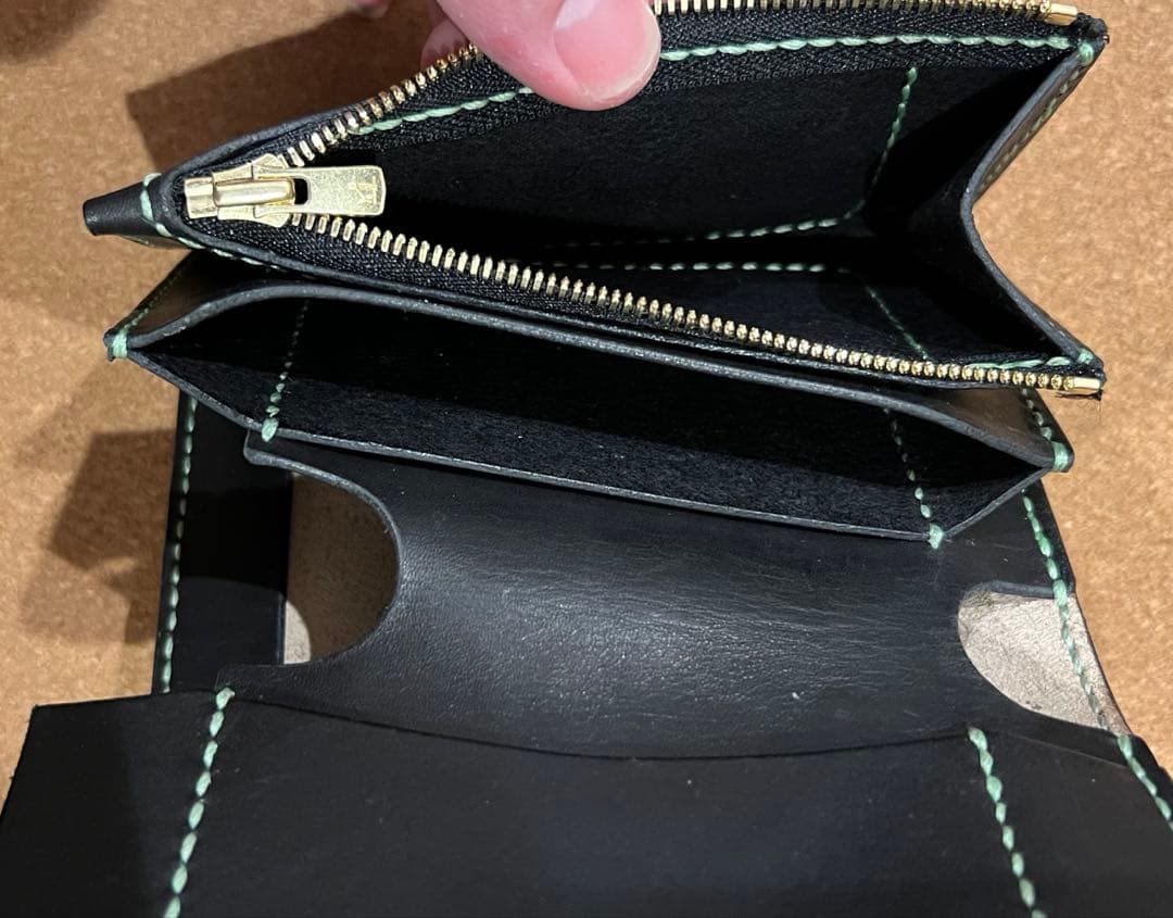 ミドルトラッカーウォレット 黄緑✖️黒 NEWスタッズデザイン