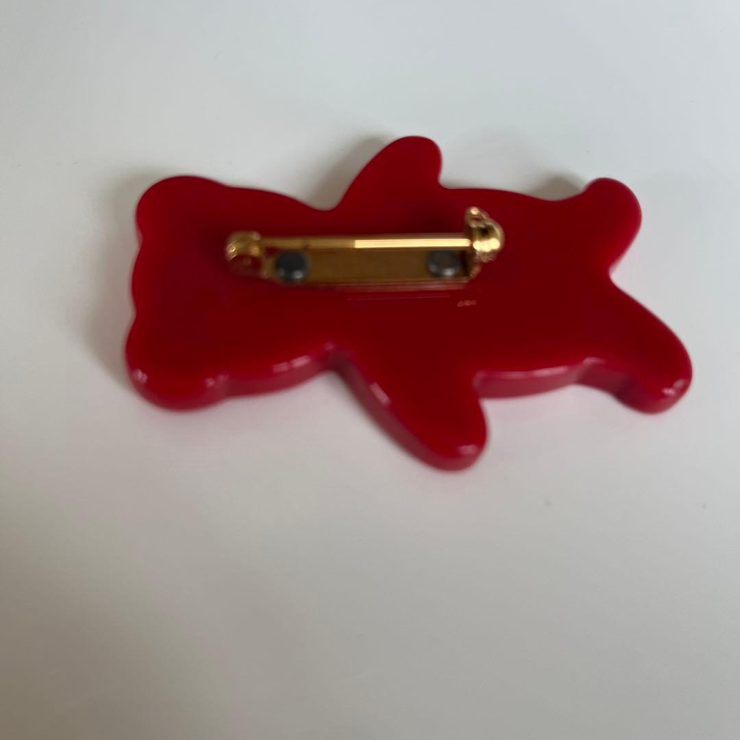 LVモノグラム クマ型ブローチ 赤