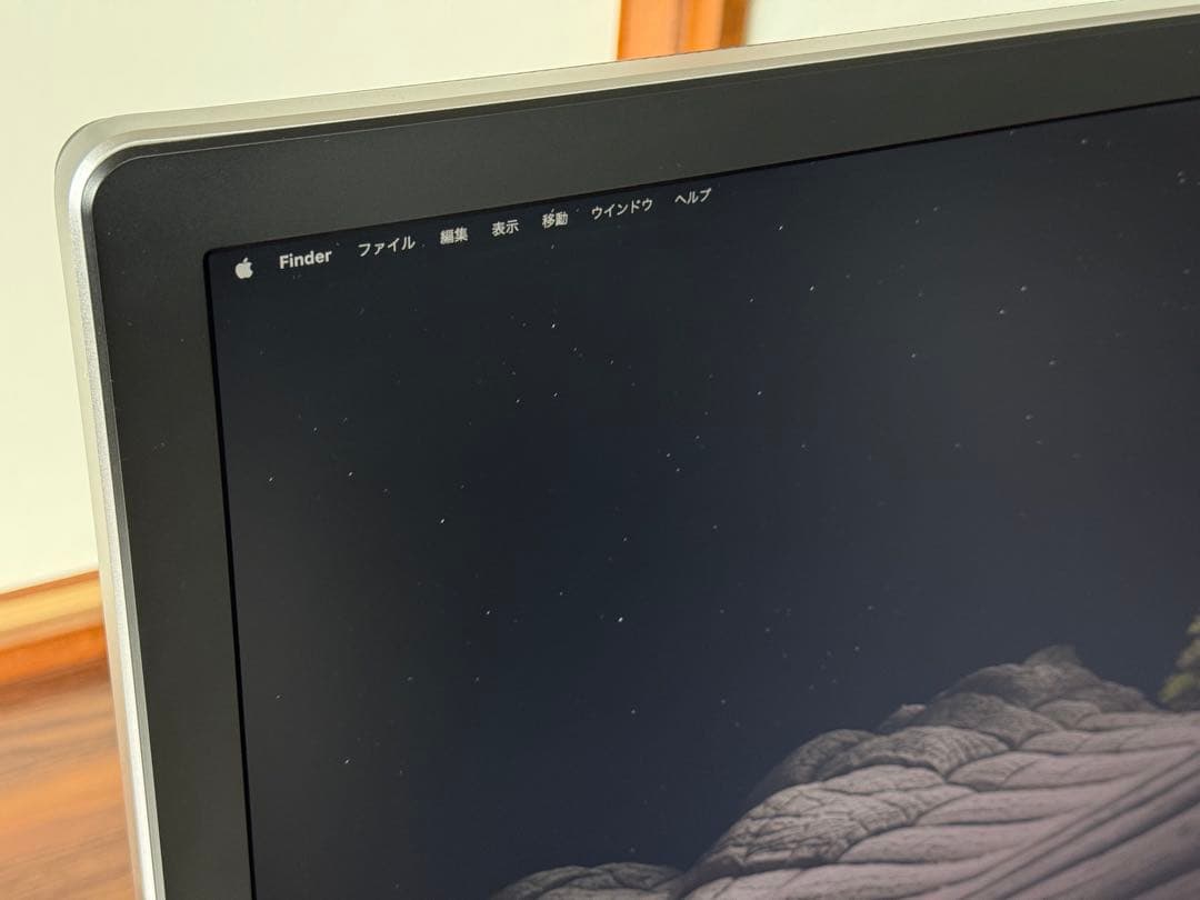 Dell UP3216Q 31.5インチ 4Kハイエンドモニター USBハブ