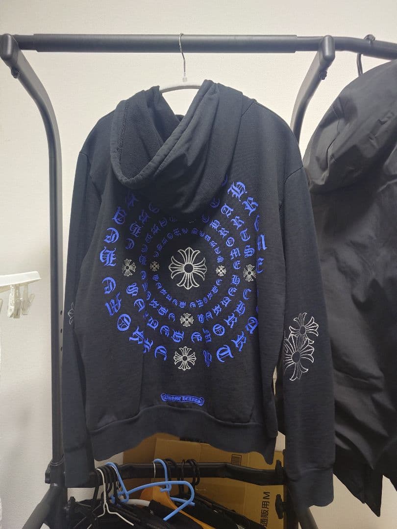 【絶版】Chrome Hearts Chサークルロゴパーカー