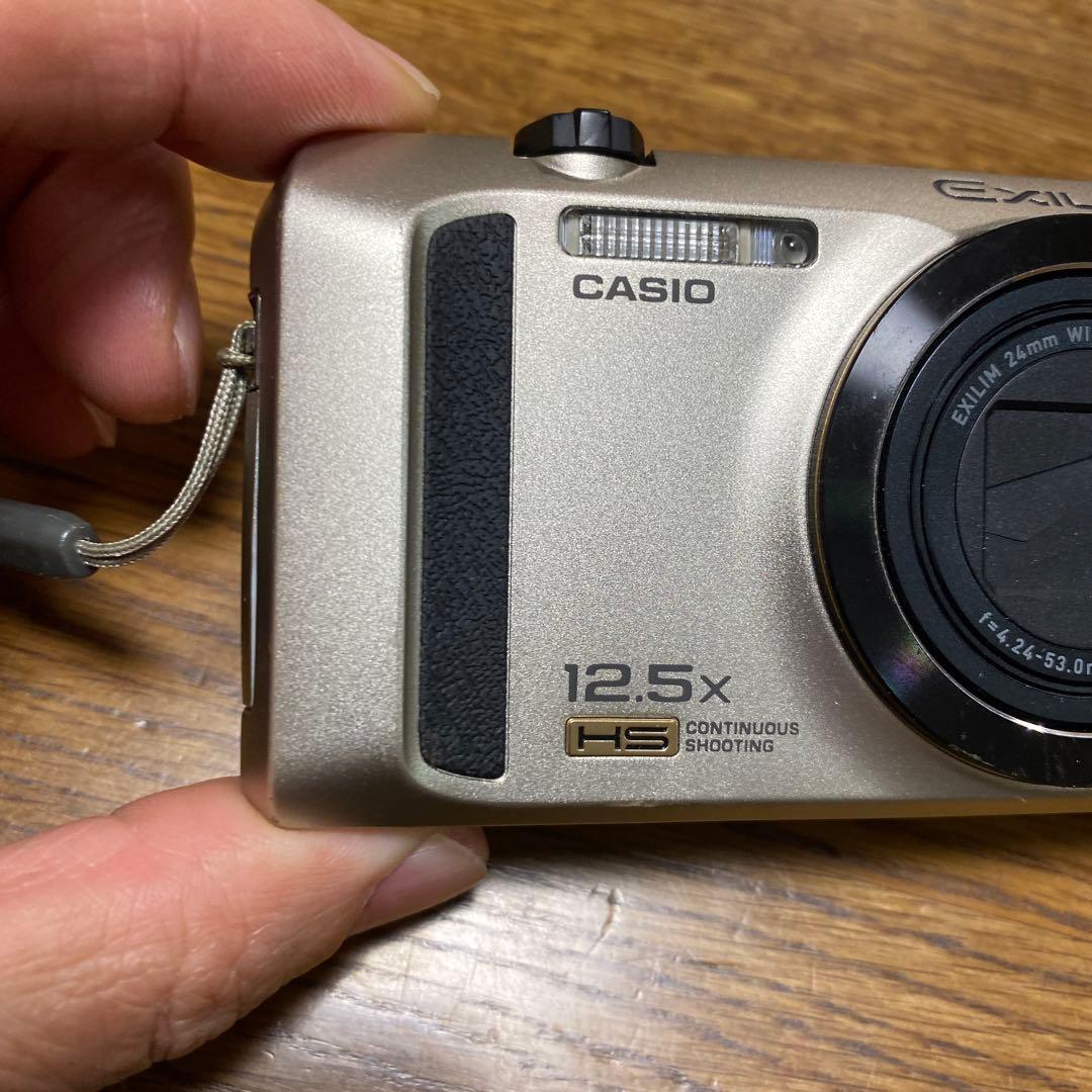 カシオ　EXILIM EZ-ZR300 ジャンク扱い　本体のみ