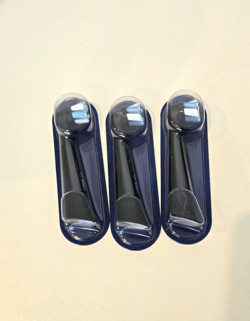 Oral-B iO6☆電動歯ブラシ本体+新品替えブラシ3本セット