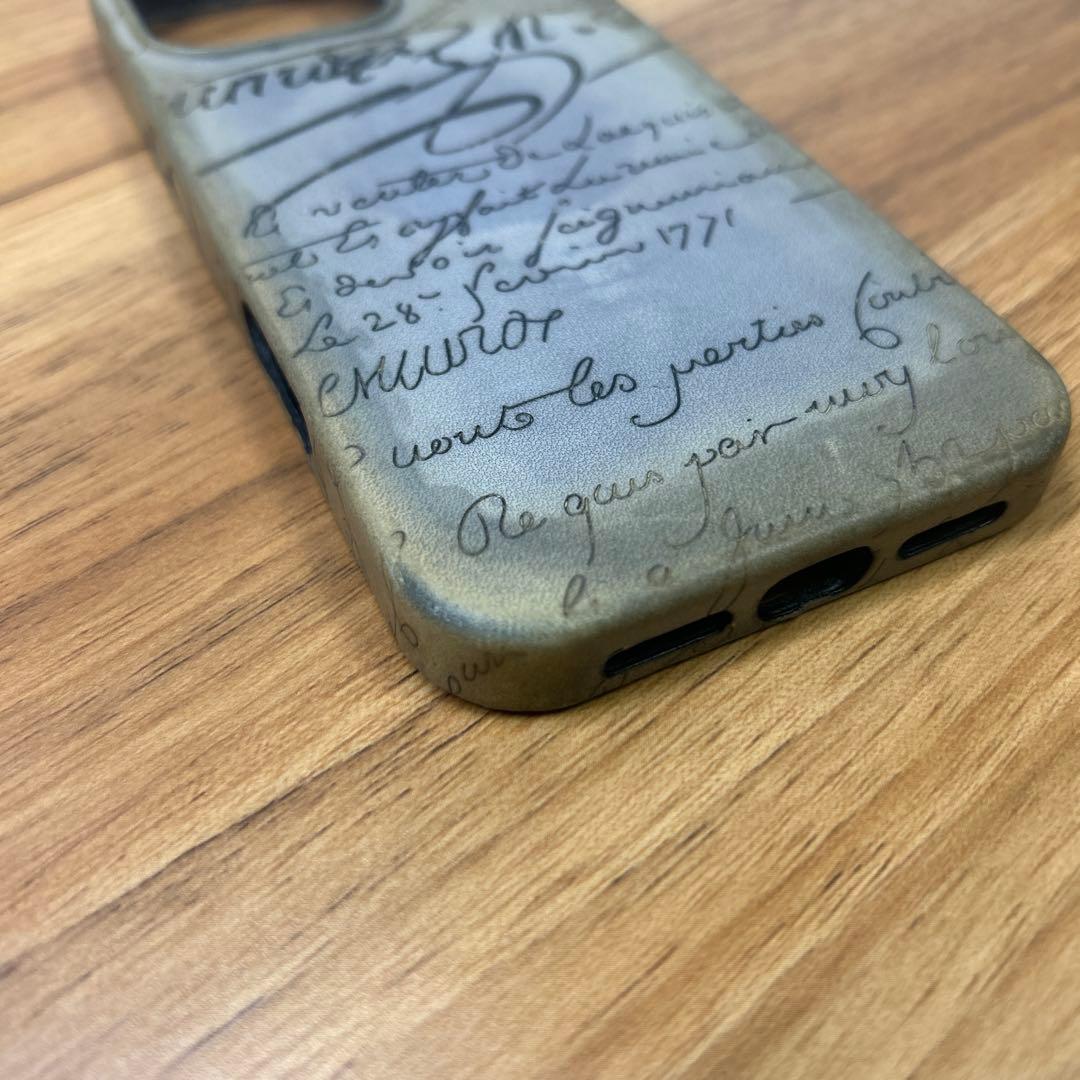 BERLUTI iPhone16 promaxスクリットレザー ライトアルミニオ