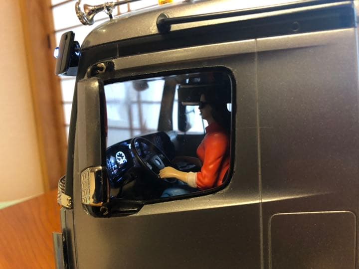 タミヤ 1/14 ベンツ アロクス3348 ダンプトラック