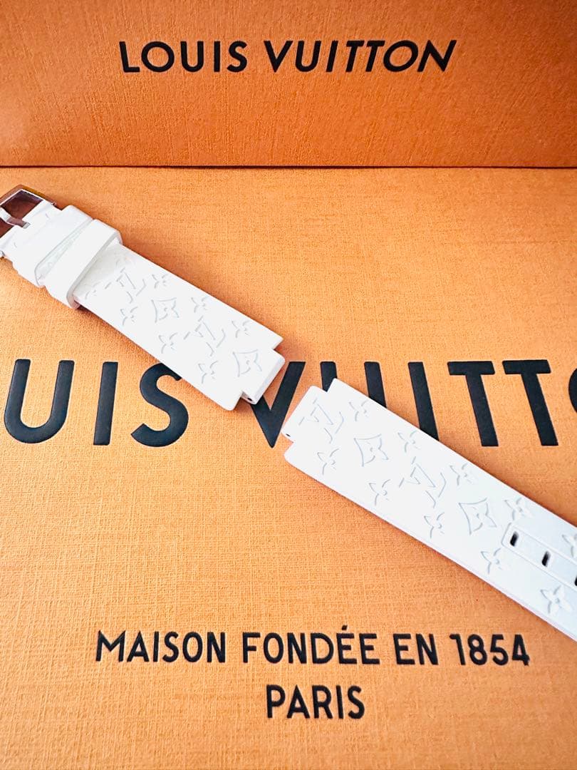 [新品未使用] LV ルイヴィトン タンブール モノグラム ラバーベルト (L)