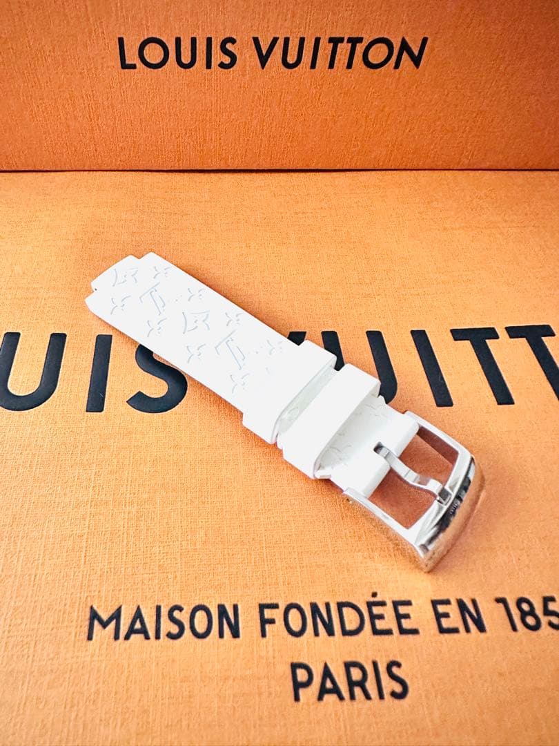 [新品未使用] LV ルイヴィトン タンブール モノグラム ラバーベルト (L)