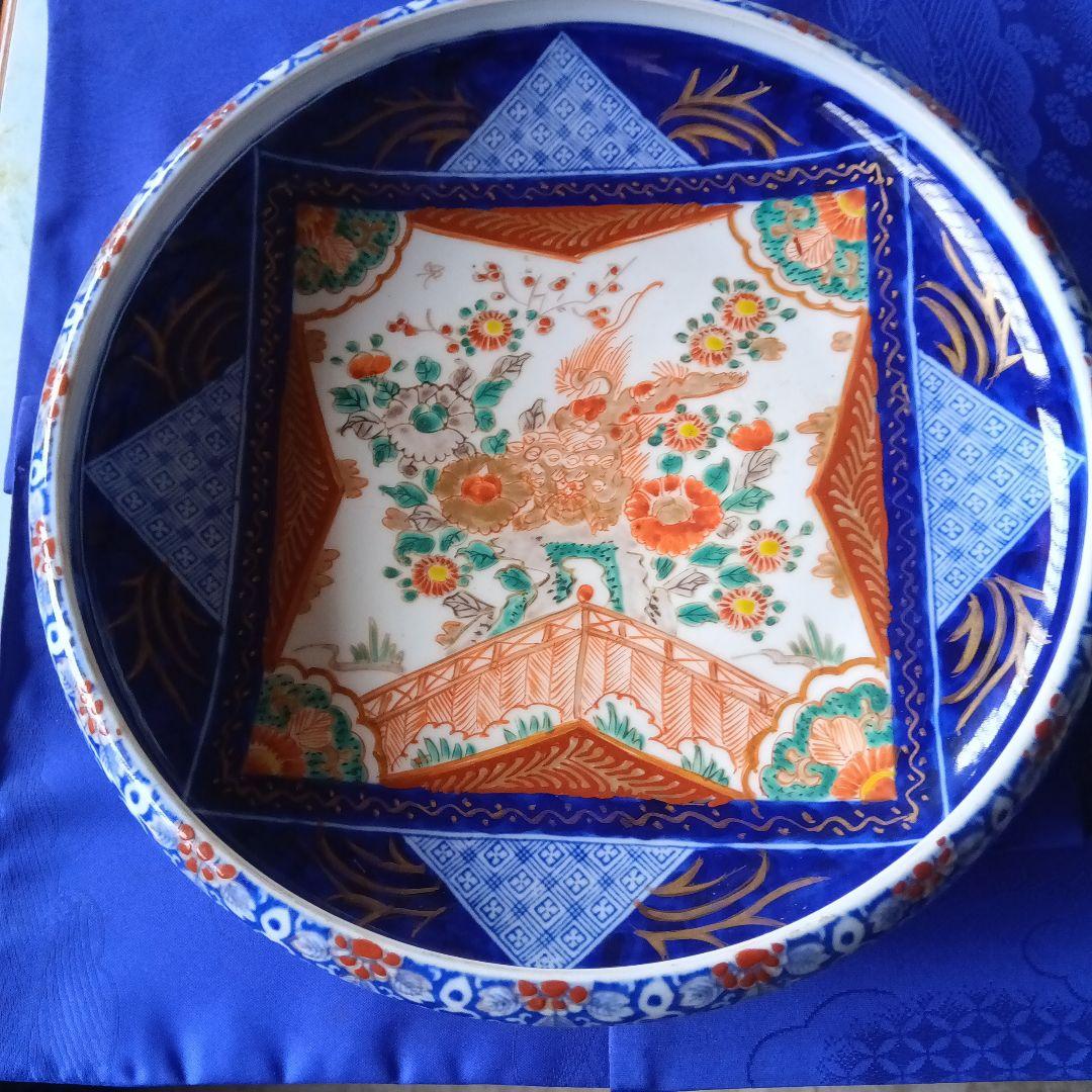 古伊万里唐獅子花の図柄鉢