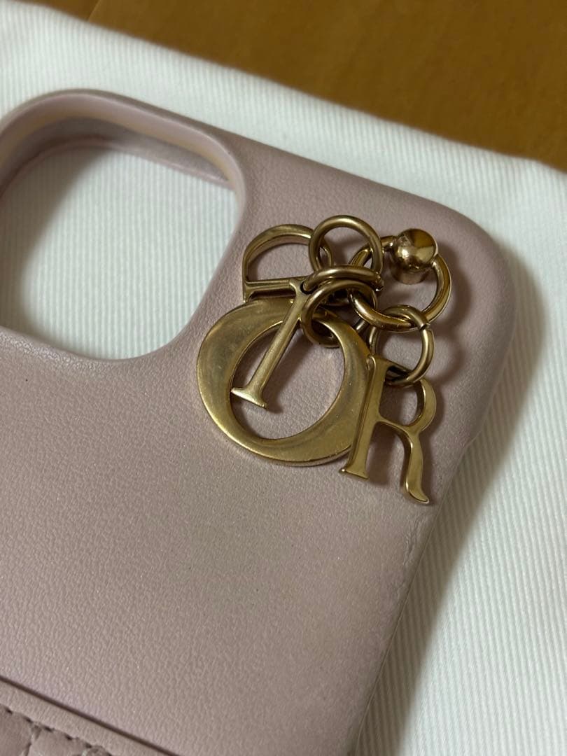 Lady Dior iPhone 15 ケース