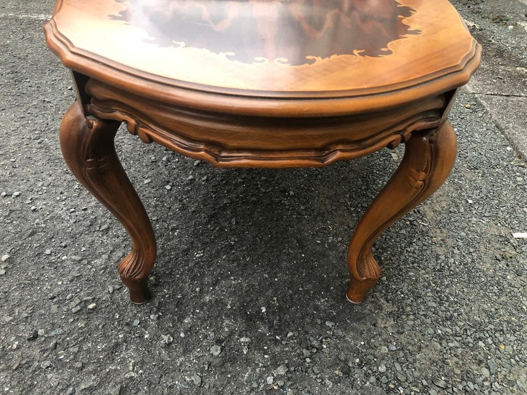 イタリア製　象嵌テーブル　コーヒーテーブル　ダイニングテーブル　猫脚　オシャレ