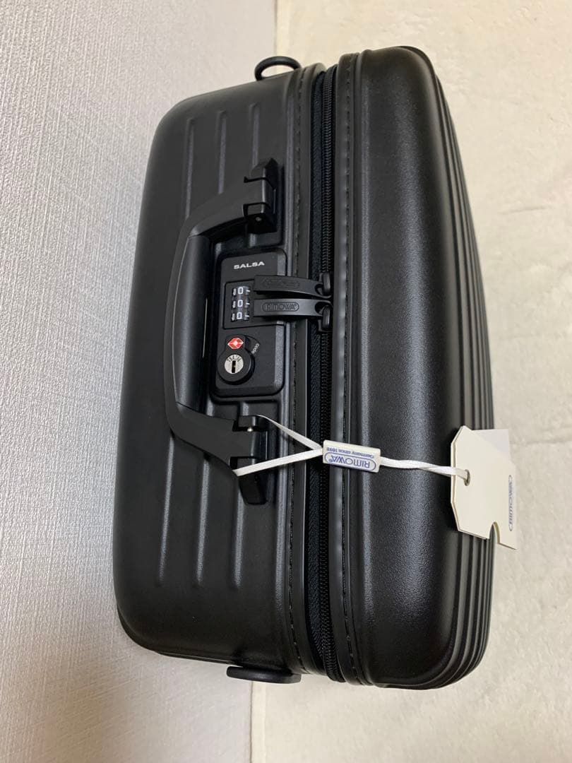 新品未使用　リモワ RIMOWA キャリーバッグ サルサ ハンドケース 23L