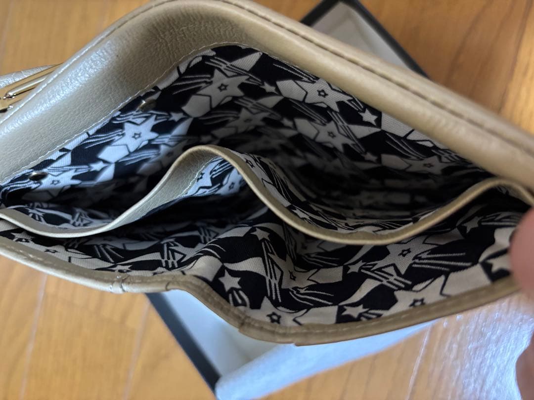 ANNA SUI ゴールド 星柄 二つ折り財布