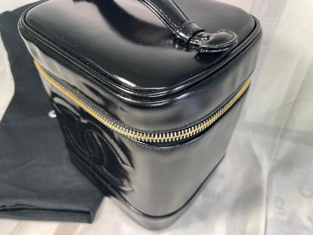 瑠衣　CHANEL バニティ　バッグ　化粧ポーチ　レザー　小物ポーチ134