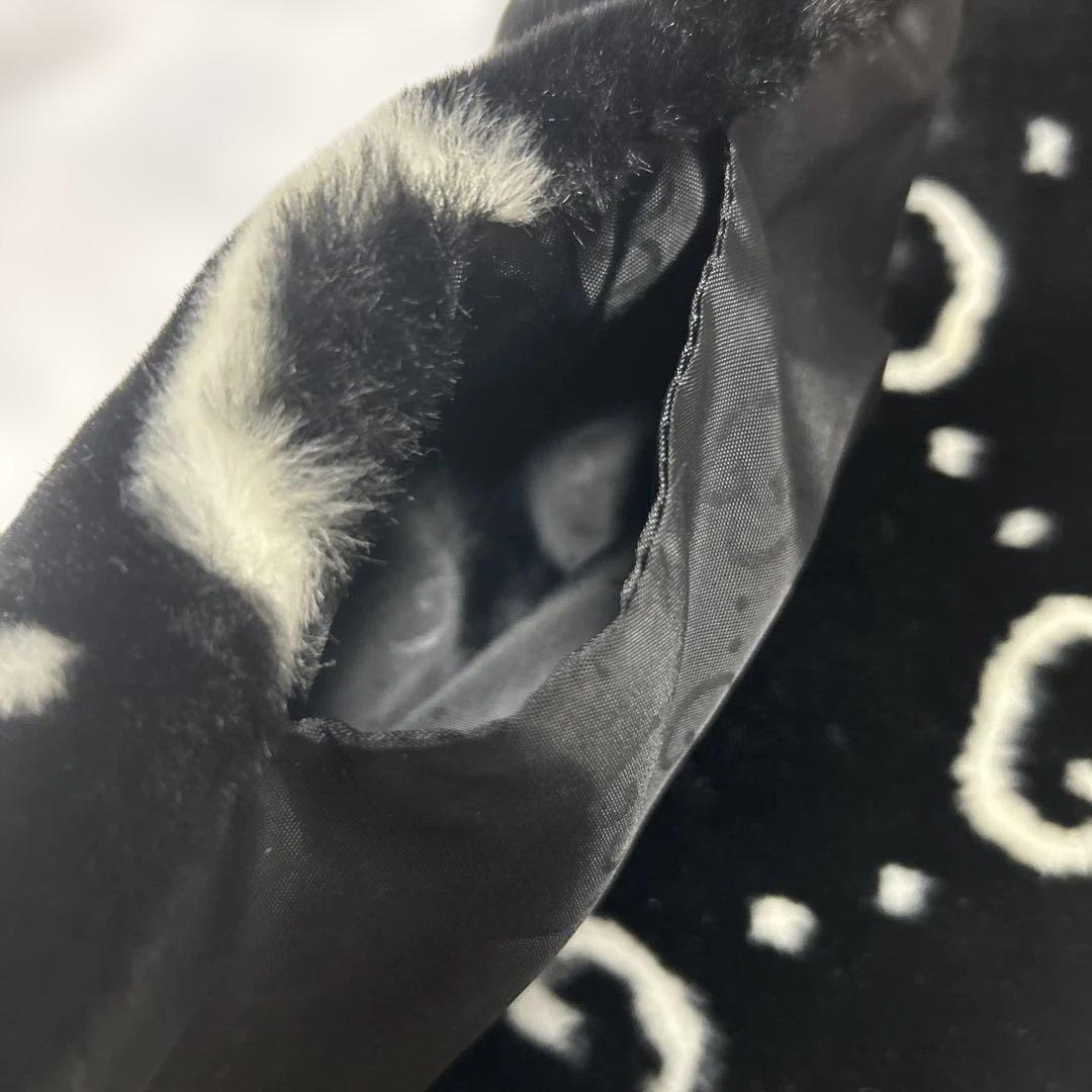 GUCCI ファー マフラー ブラック/ホワイト