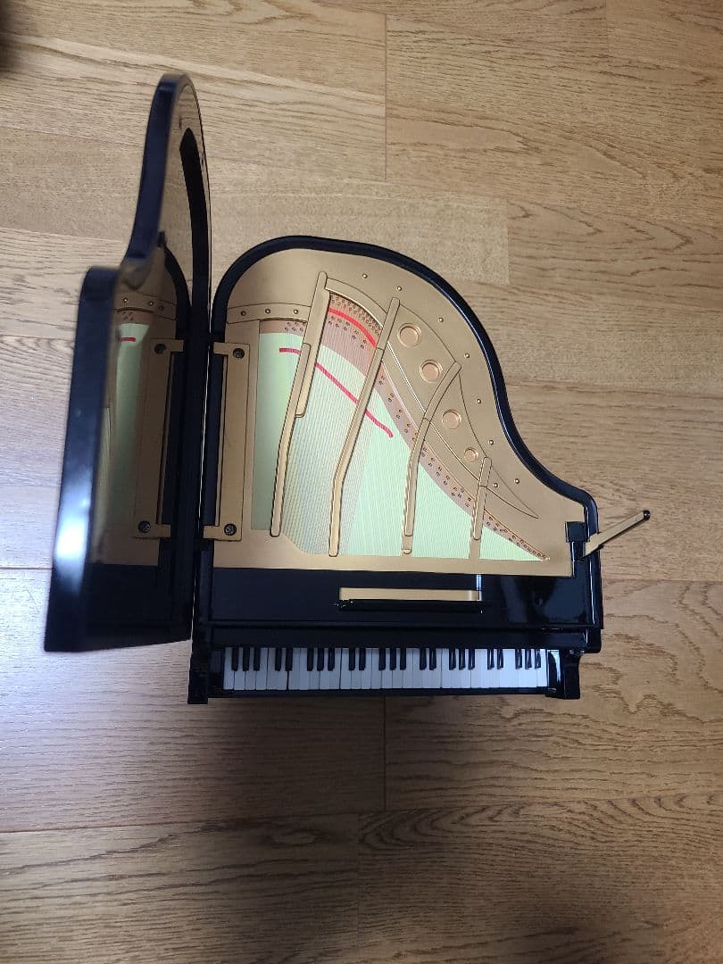 The Classical Piano グランドピアノ置物(6曲入り)人形付き