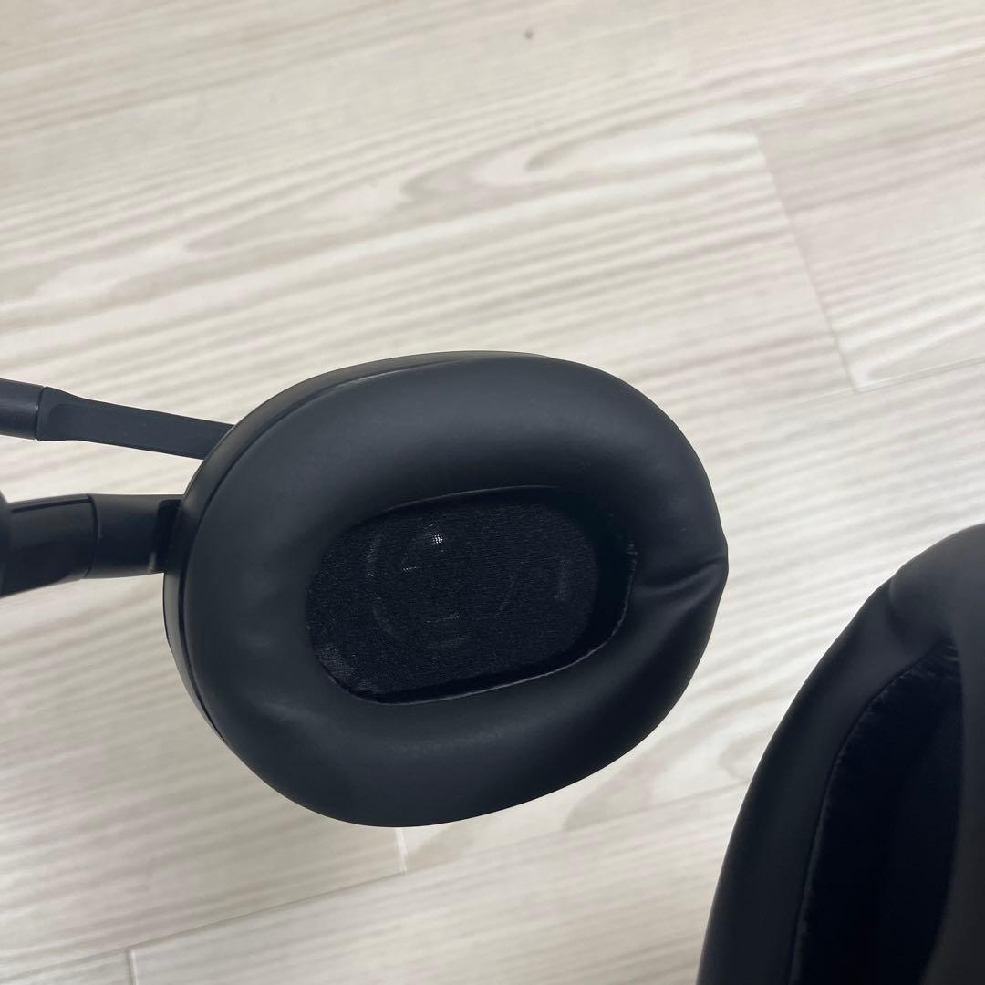 v*r様 ブラック ワイヤレスヘッドホン オーバーイヤー型