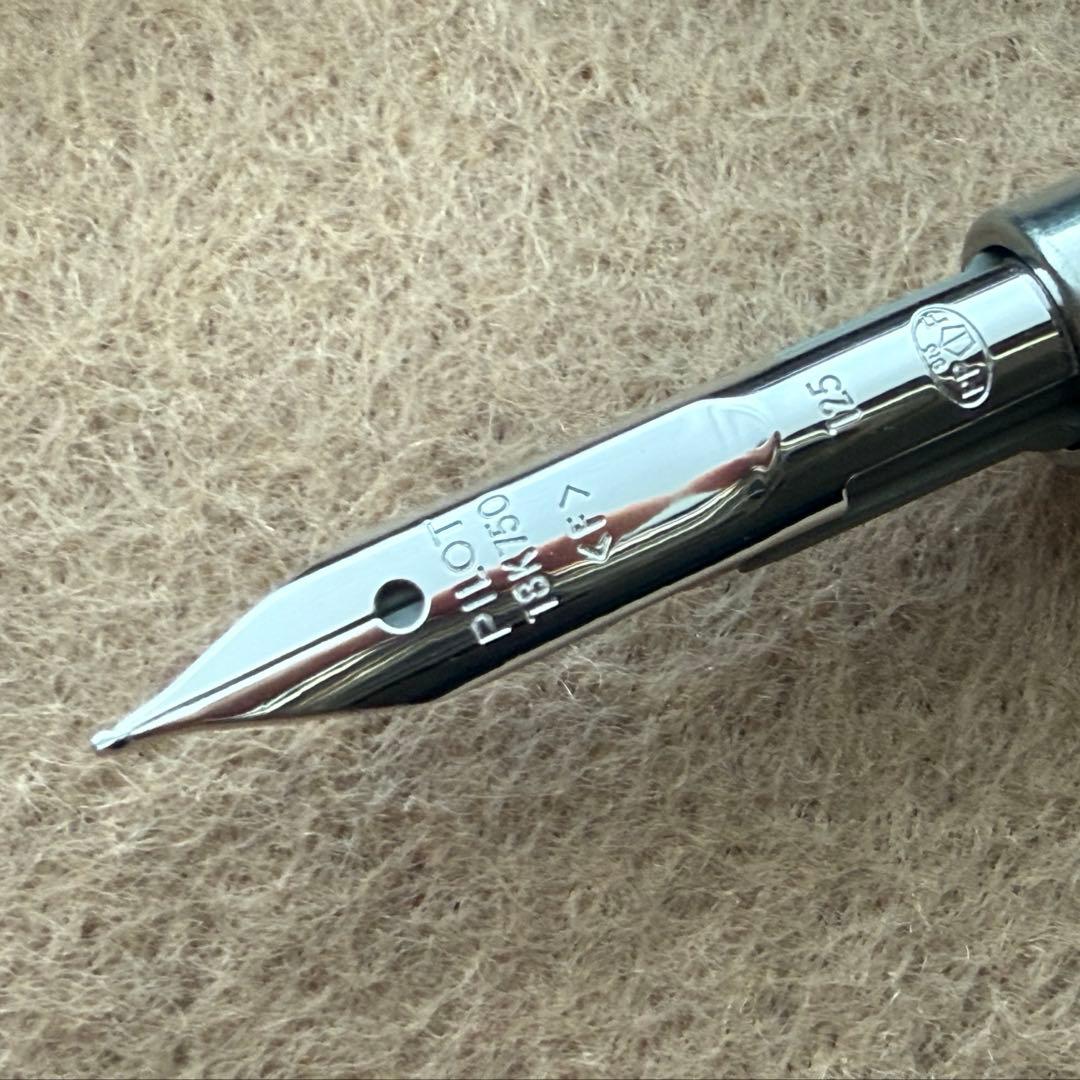 パイロットキャップレス・デシモ・限定・２０カラーズ 第２弾 グレー・F細字