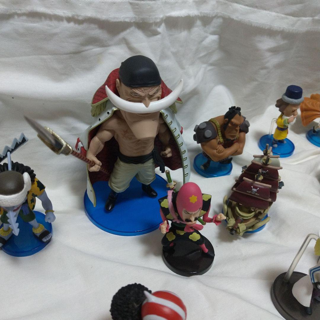 まとめ売りワーコレ フィギュア22体白ひげMEGA.コビー.青キジ.モンブラン等