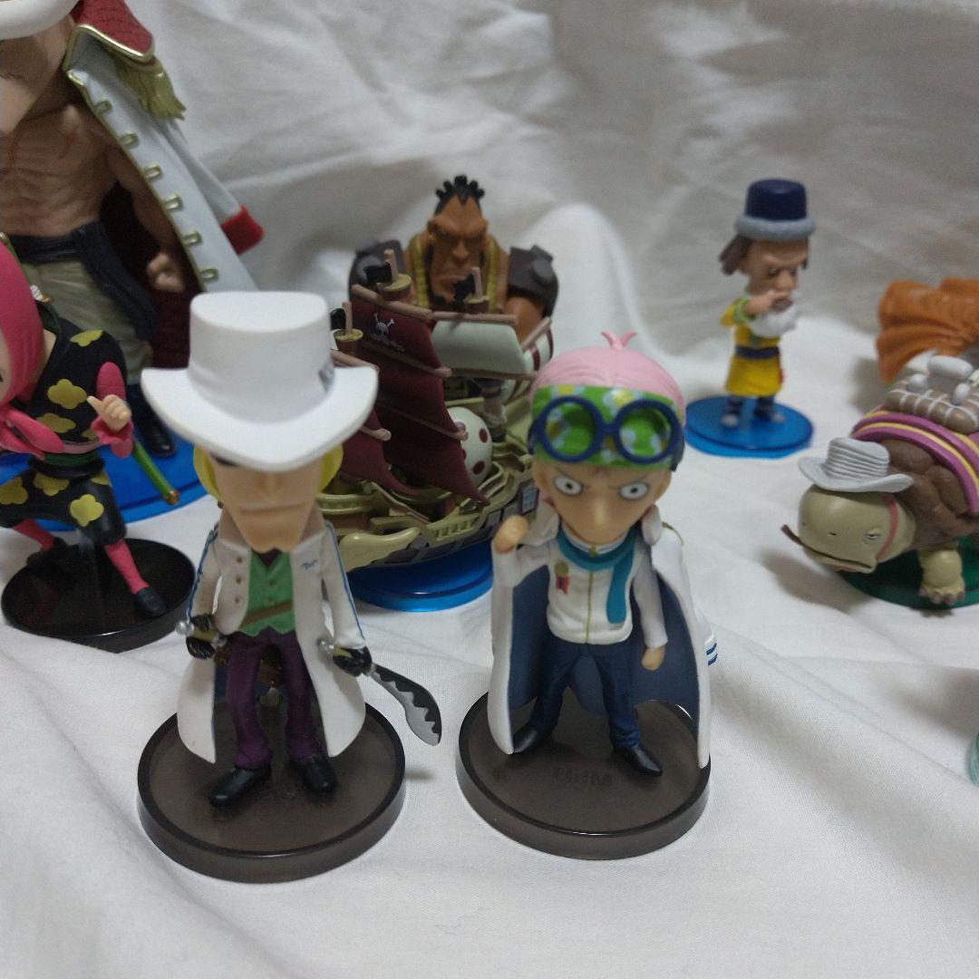 まとめ売りワーコレ フィギュア22体白ひげMEGA.コビー.青キジ.モンブラン等