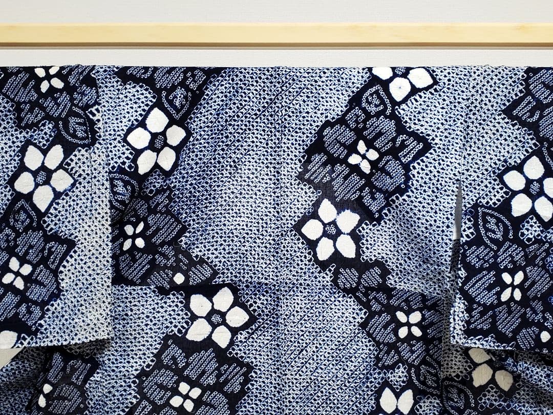 A9 有松鳴海絞り 流れに花模様 藍染 白色 綿 浴衣 着物 06