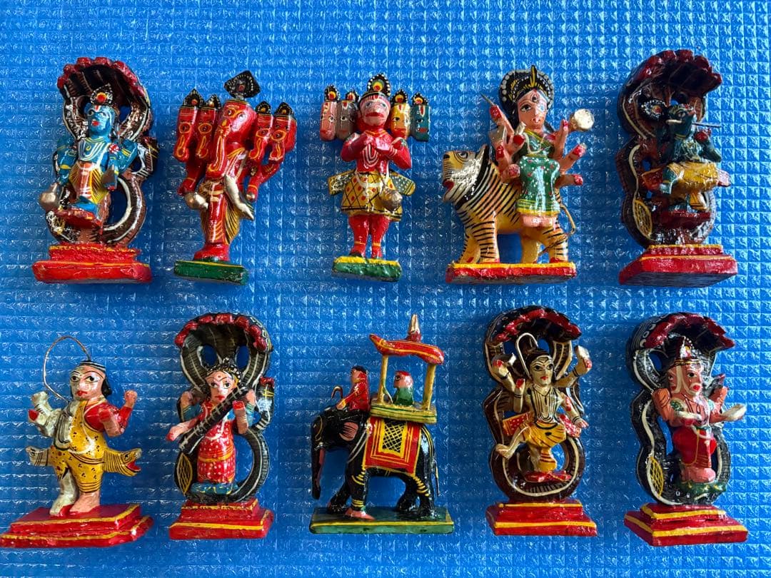 ヒンドゥー教の像　ビシュヌ　ハヌマーン　ドルガ　クリシュナ　ブラフマー