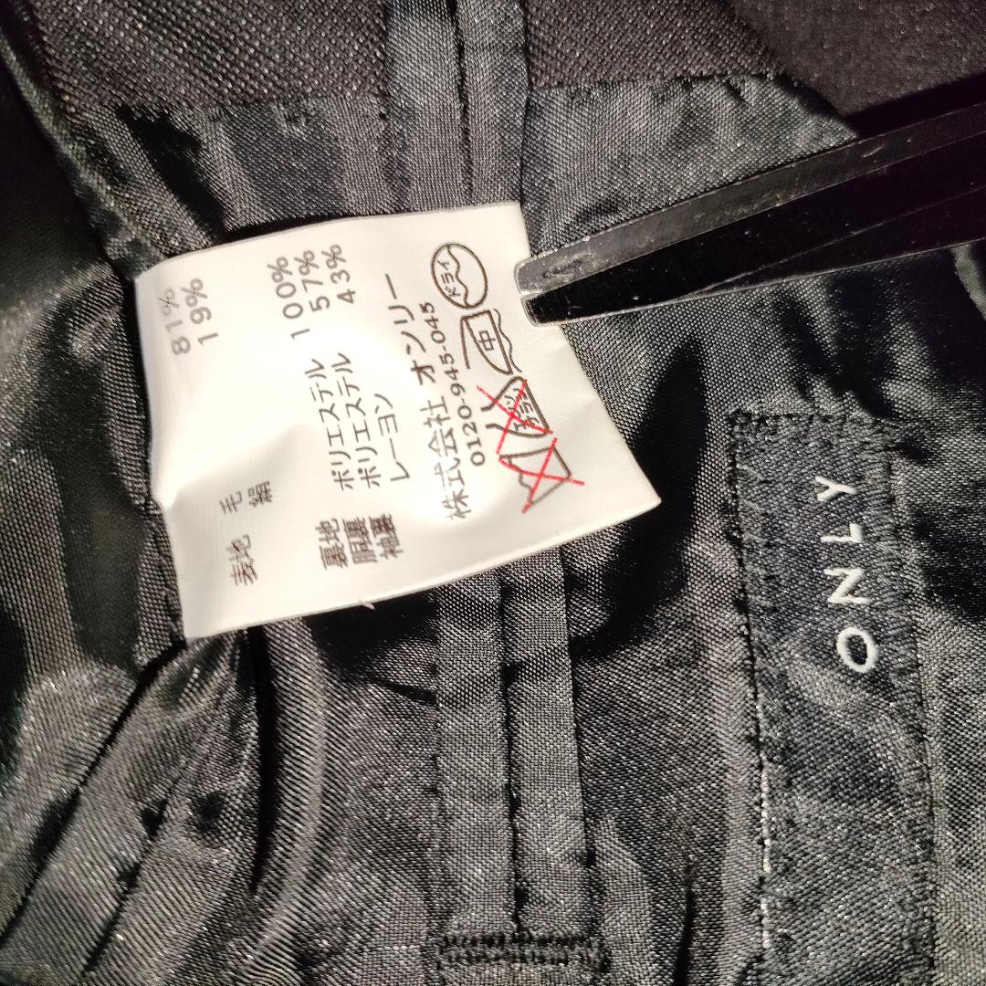 未使用級　ウールシルク スリーピース スーツ 黒