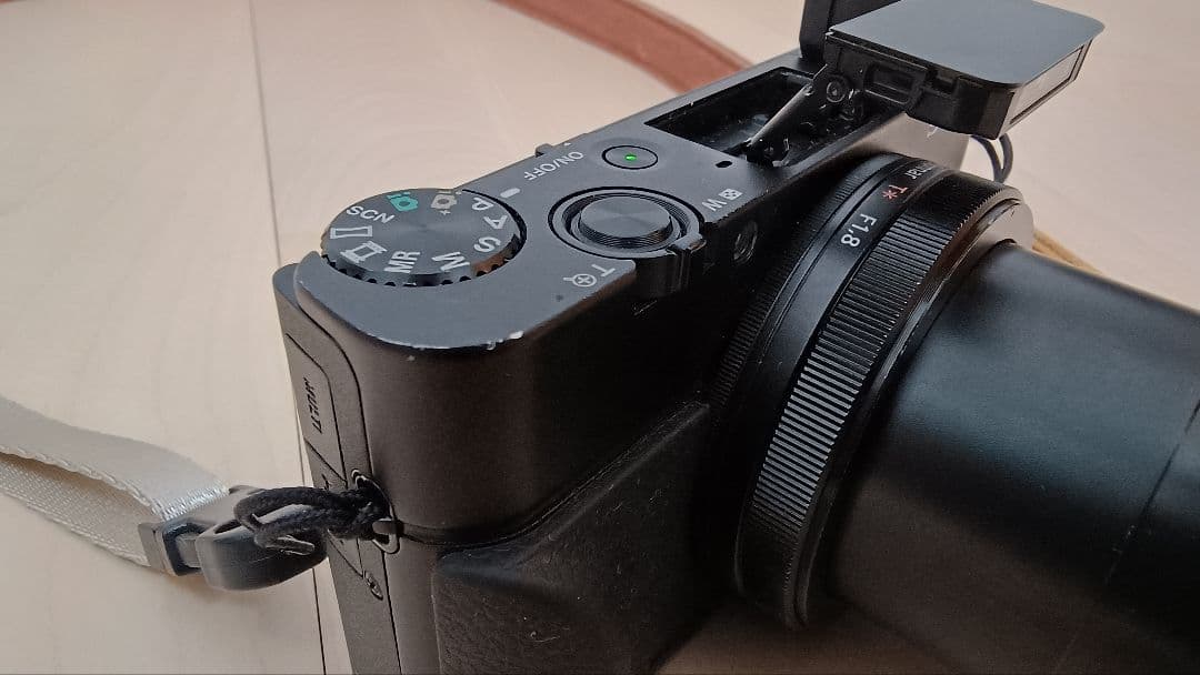 る*い様 高画質＆自撮りOK　Wi-Fi機能搭載！ソニー DSC-RX100M3