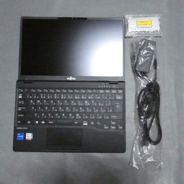 富士通 LIFEBOOK UH-X/E3 8GB/1TB Office入り