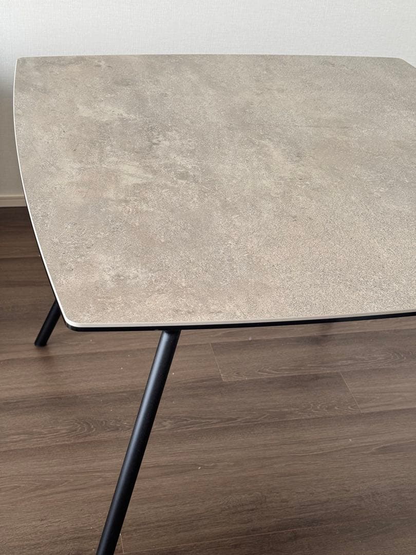 【4/21までお値下げ】美品ロウヤ90㎝ セラミックダイニングテーブル