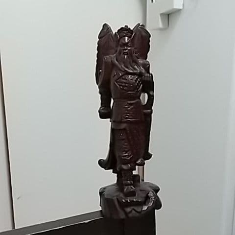 関羽の木彫り彫刻