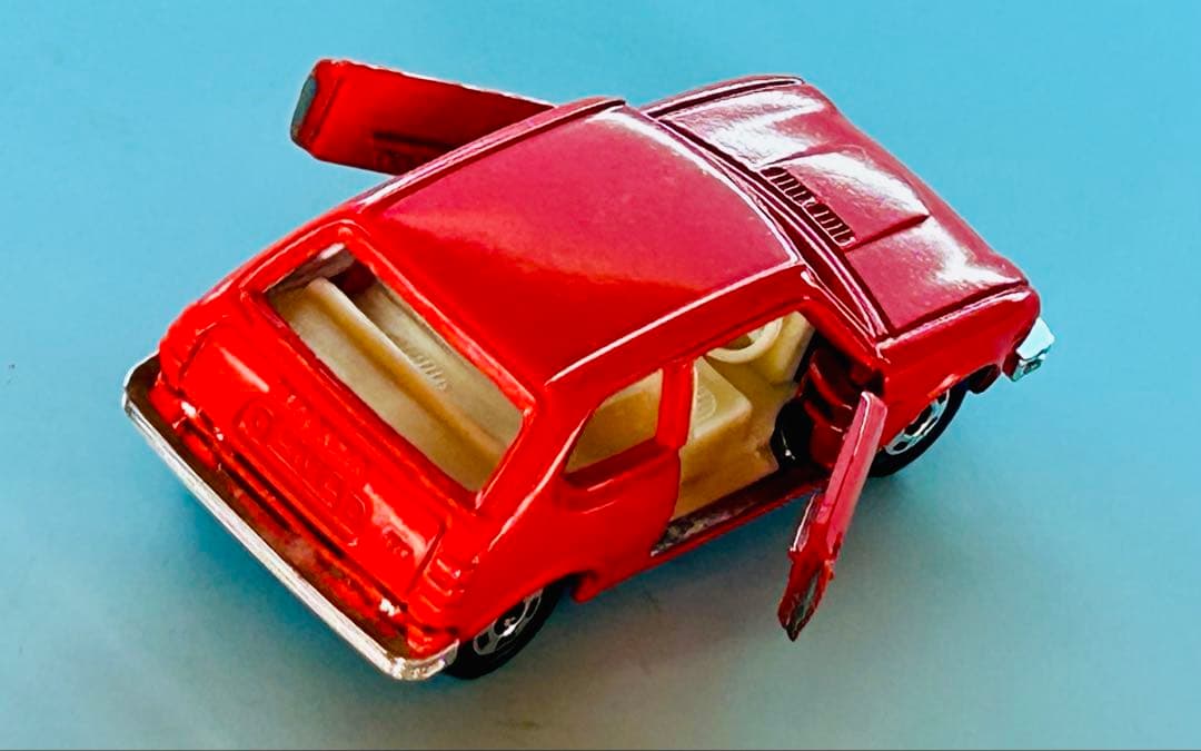 トミカ黒箱 83 ホンダ シビック GL