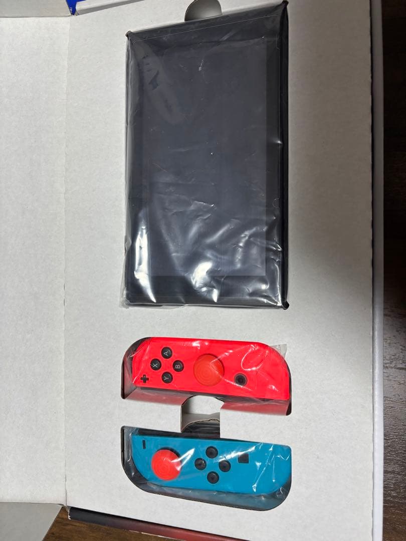 極美品Nintendo Switch ネオンレッド/ネオンブルー 本体