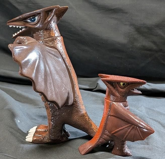 ギャオス 昭和ガメラ対戦怪獣（日東復刻）スタンダード＆ミドル ソフビフィギュア