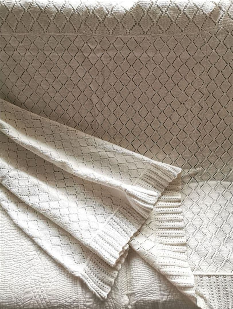 アンティークイタリア ダマスク織地模様リネン 水色のスワン クロスステッチ刺繍