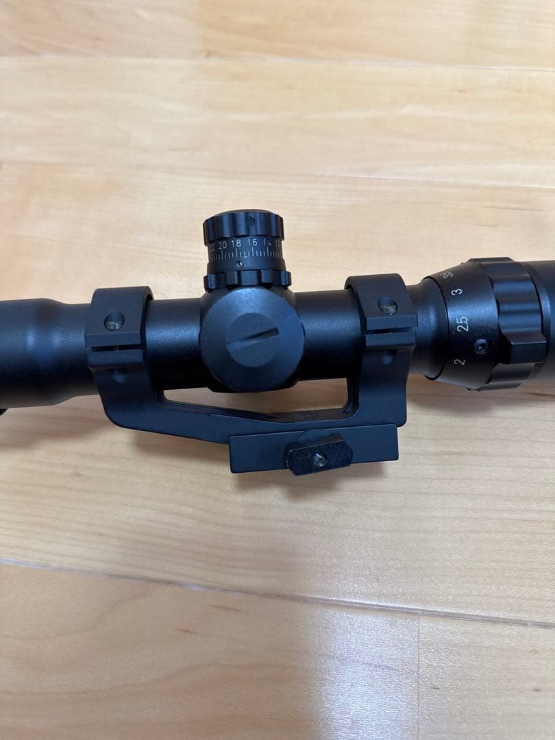 東京マルイ イルミネーテッドショートズームスコープ