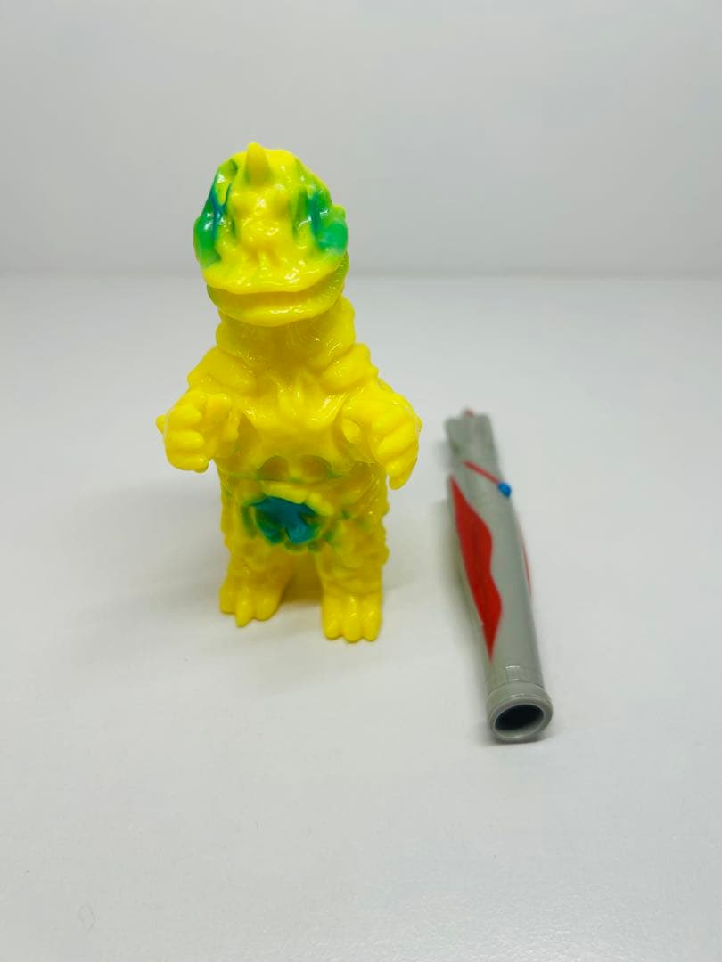 ベアモデル　シーボーズ　ロケット　ミサイル　ソフビ 黄色　怪獣　ウルトラマン